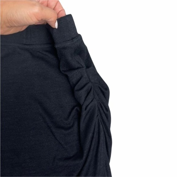 WILFRED FREE Aritzia Black Side Cinched Layered Skirt Size X-Small GUC - Picture 3 of 7